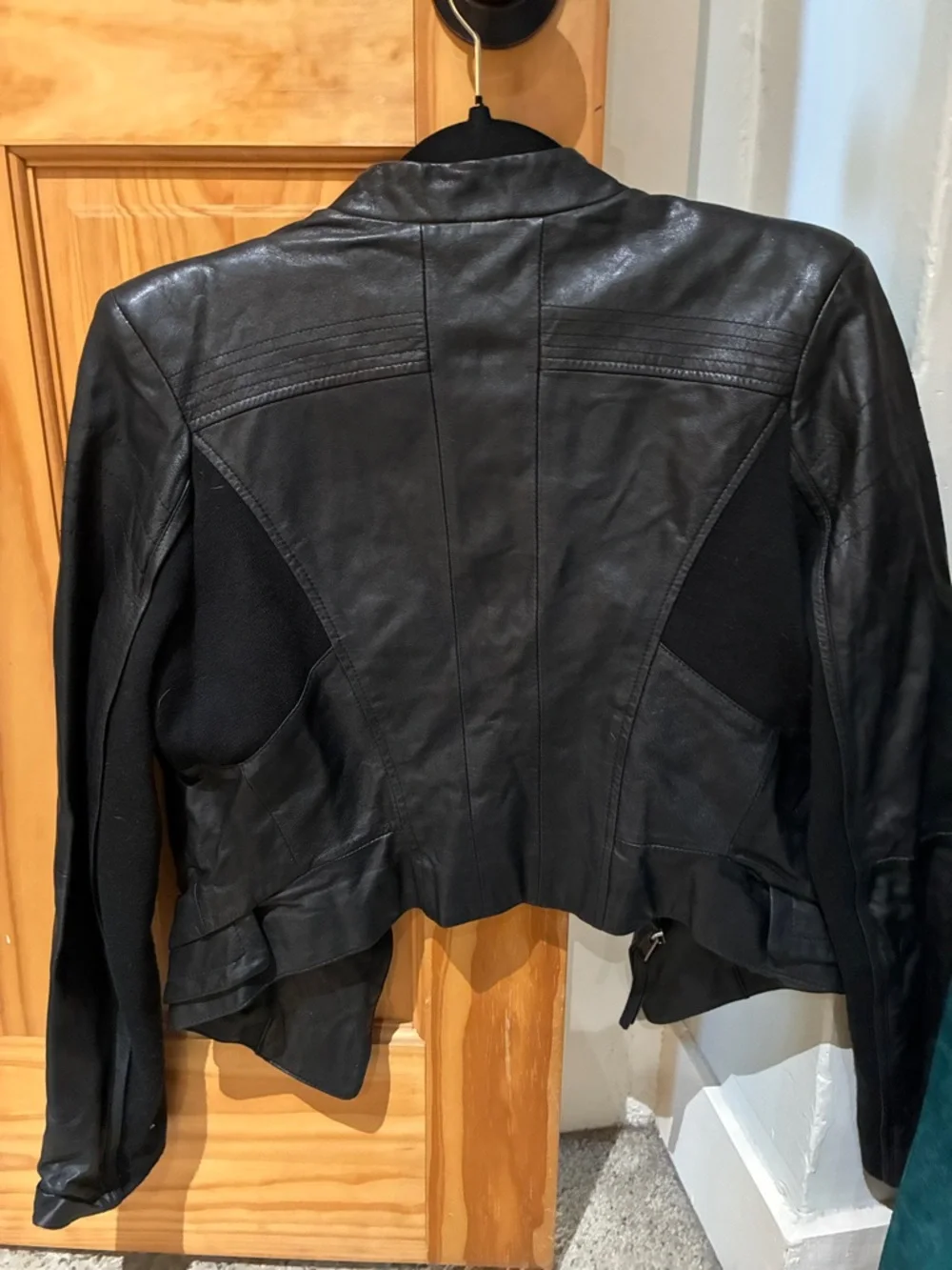 Vintage-ish 2010’s Black Genuine Leather 7 For All Mankind Women's Moto Jacket - Picture 3 of 6